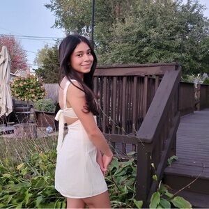 Meet your Posher, Valeria